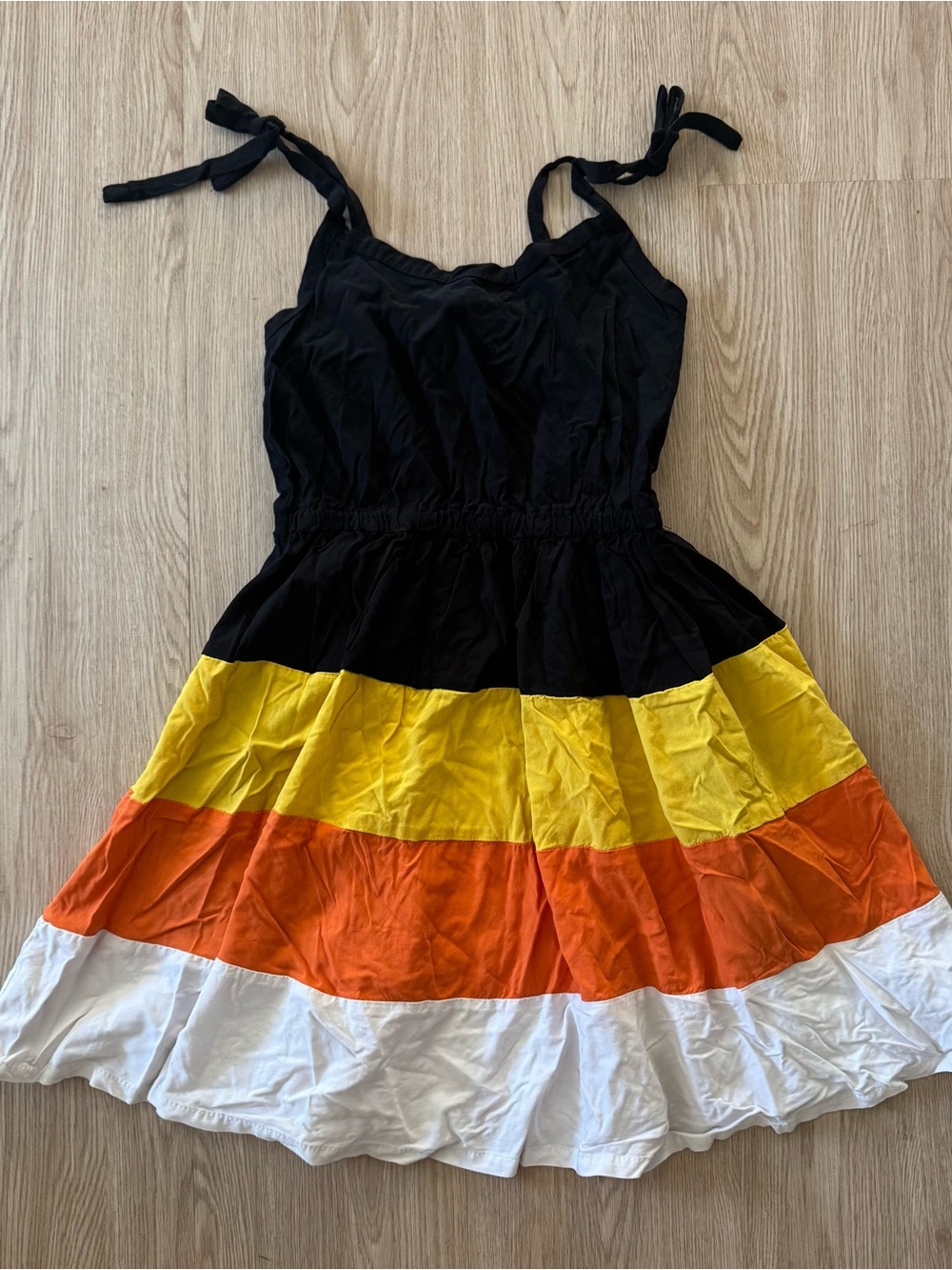 Hot topic social collision candy corn Halloween tiered dress nwot - Picture 4 of 4